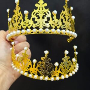 Adorno CORONA METAL DORADA CON PERLAS. Grande o Mediana.